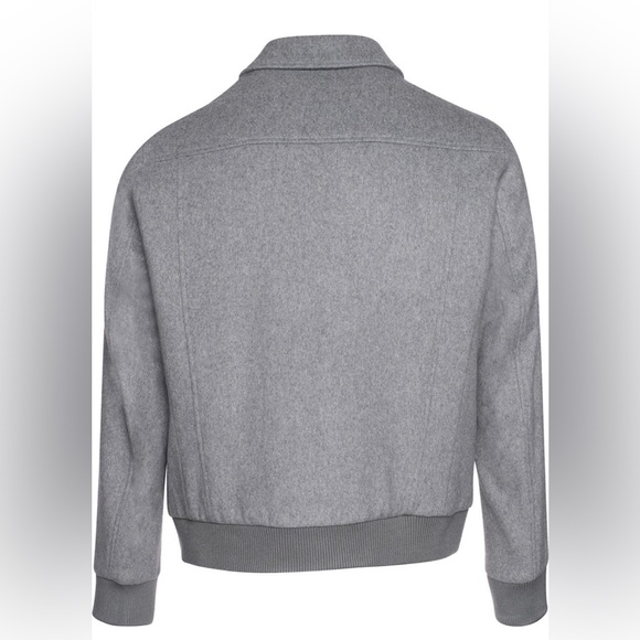 Cardinal of Canada - Picture 2 of 6